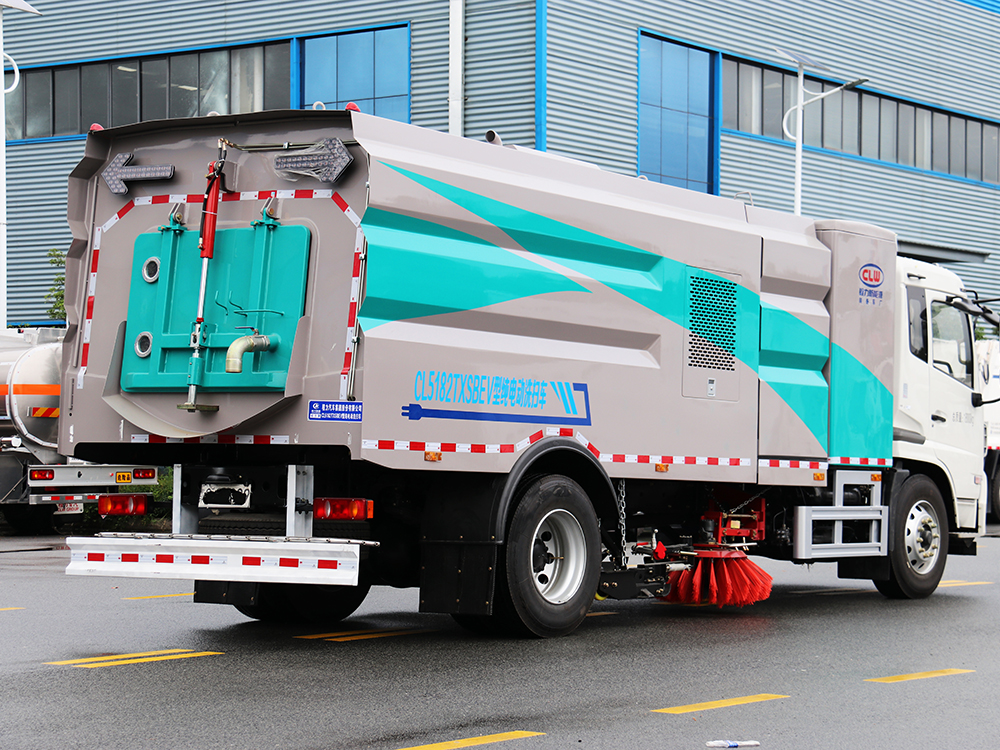 东风天锦纯电动洗扫车