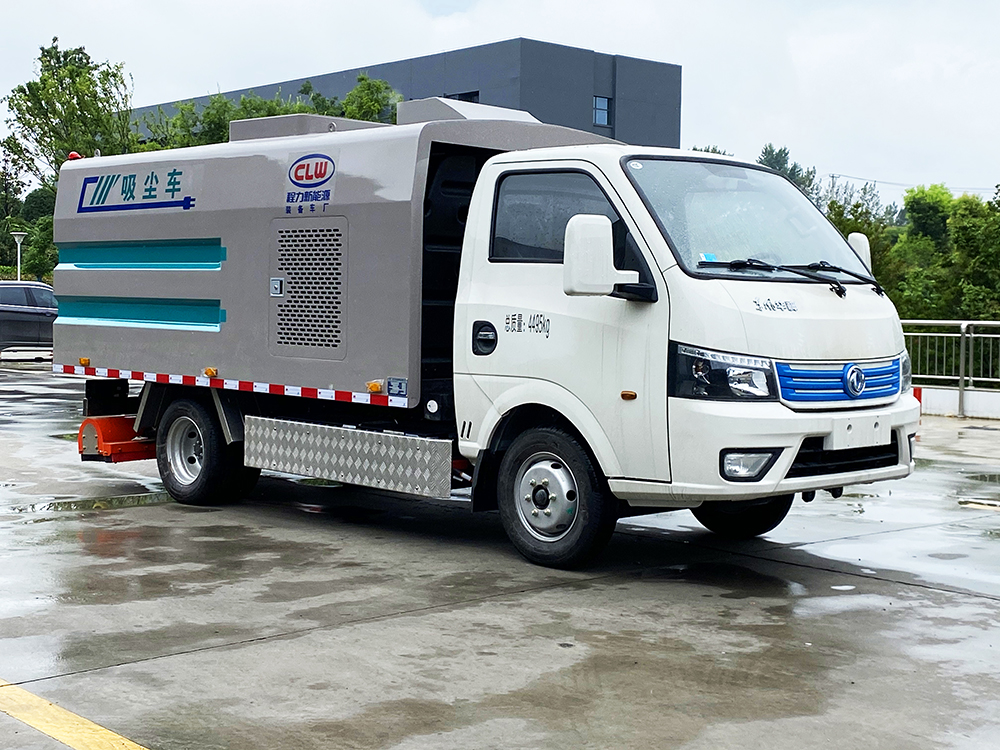 东风华神3.5方纯电动吸尘车
