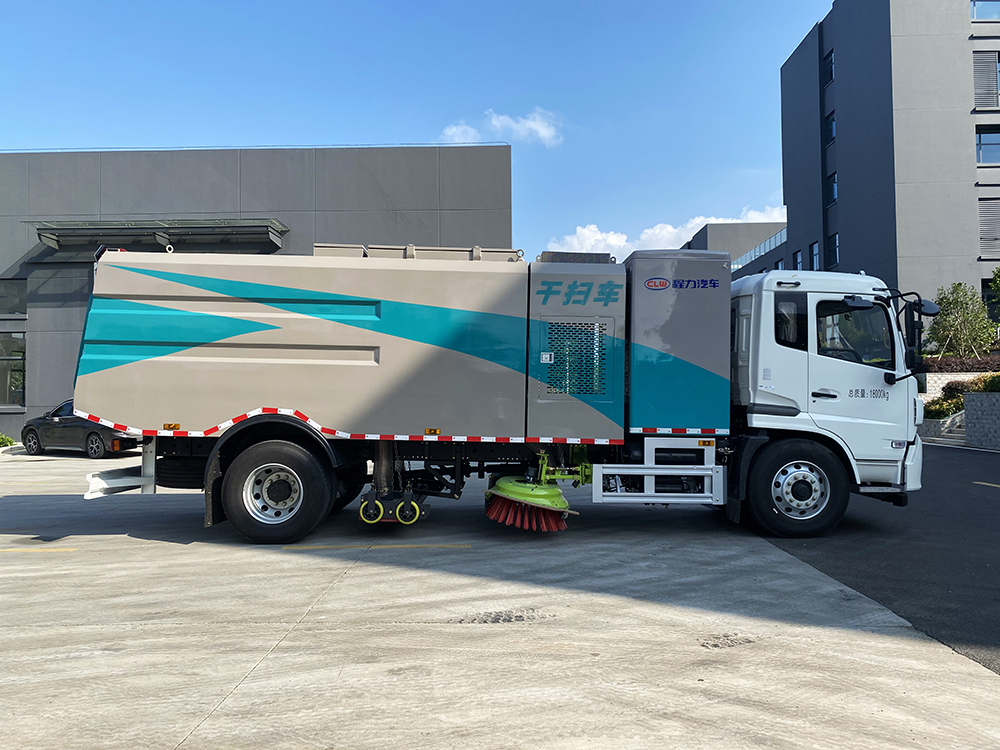 东风天锦纯电动干扫吸尘车