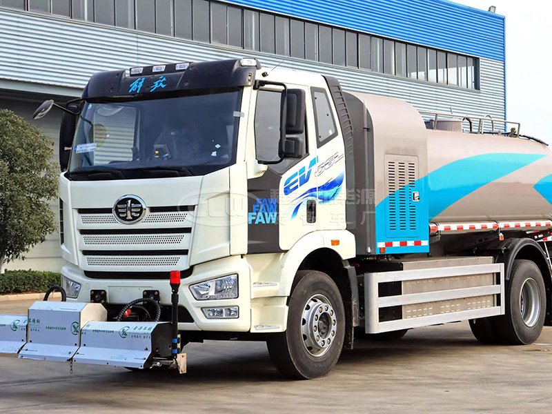 解放纯电动清洗车