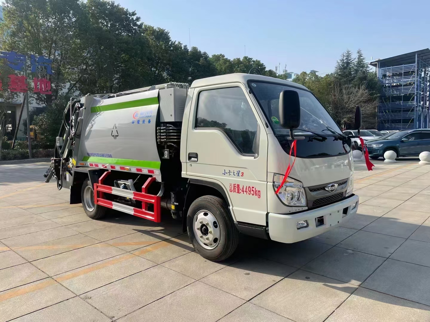 福田小卡4.5方压缩垃圾车