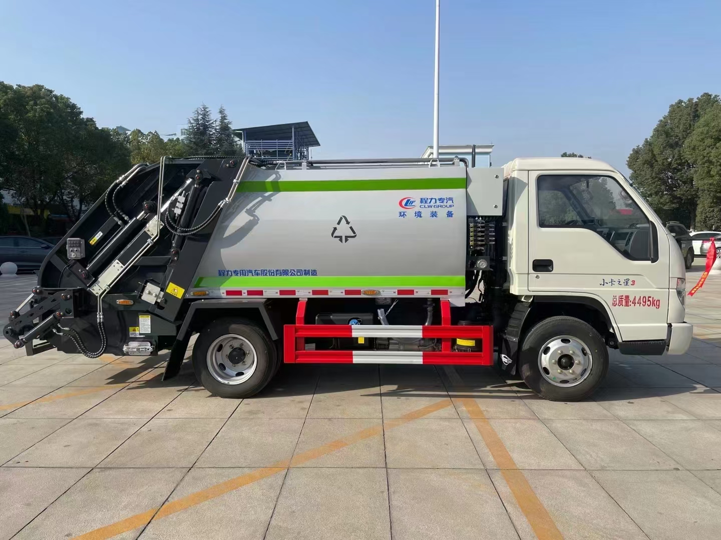 福田小卡4.5方压缩垃圾车